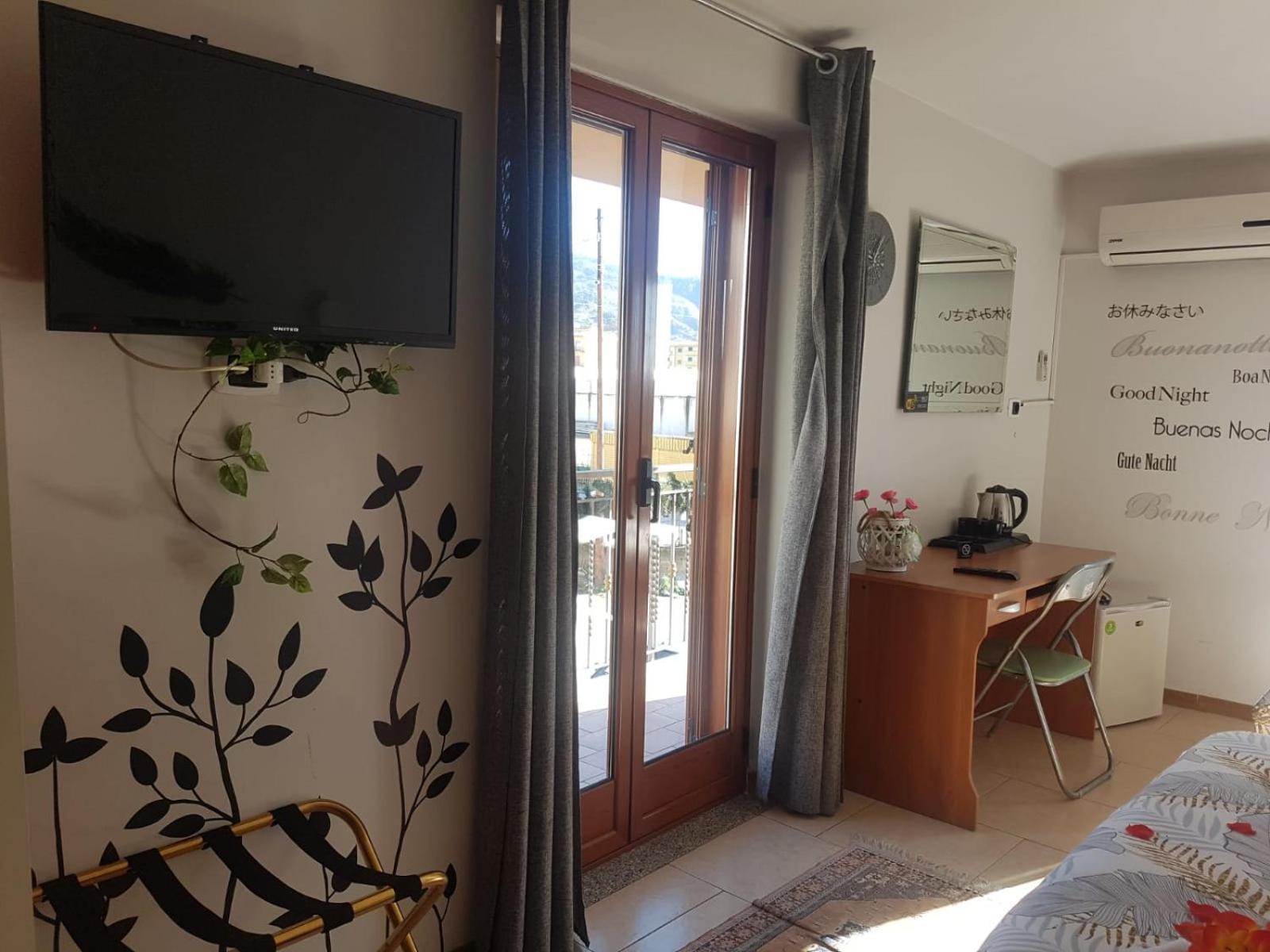La Casa Dei Sogni Hotel Gallico Room photo